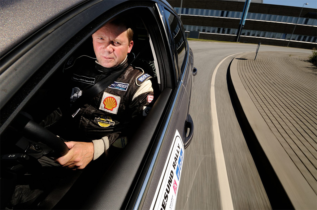 Martin Berner har allerede været ude på første testtur i en Ford Focus med den nye brændstofbesparende og miljøvenlige 1.0 EcoBoostmotor
(Foto: Michael Eisenberg)